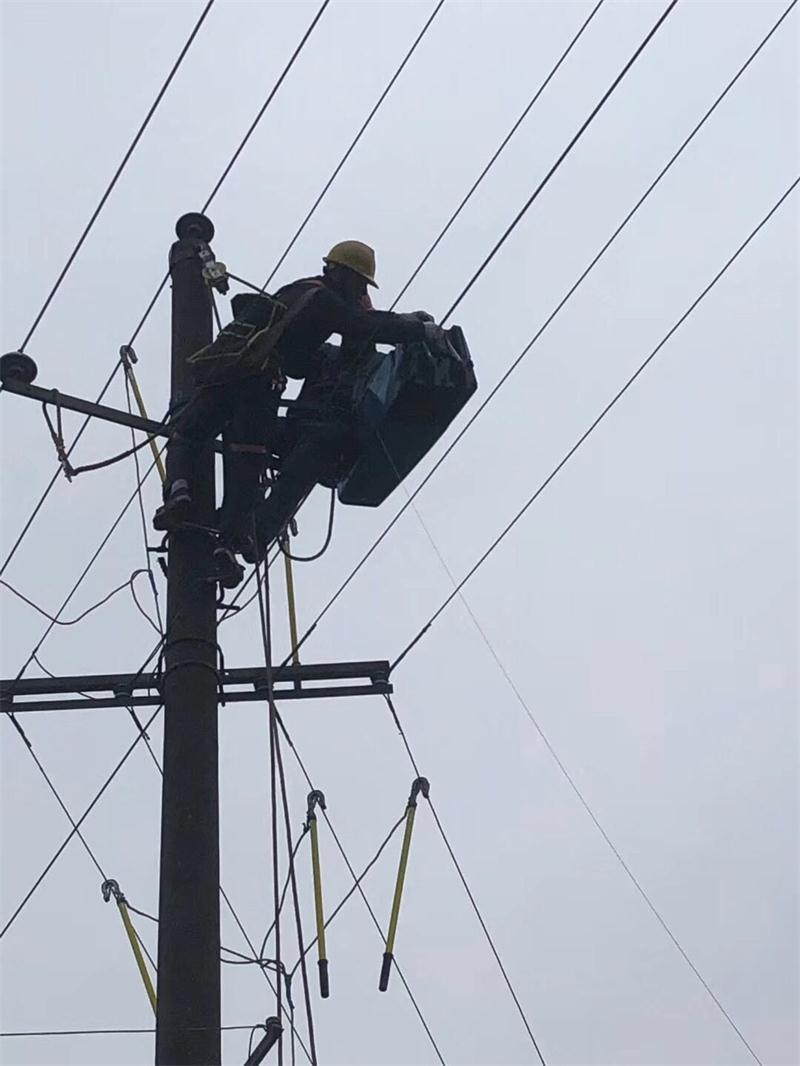 湖南岳阳20190325挂机器图2.jpg